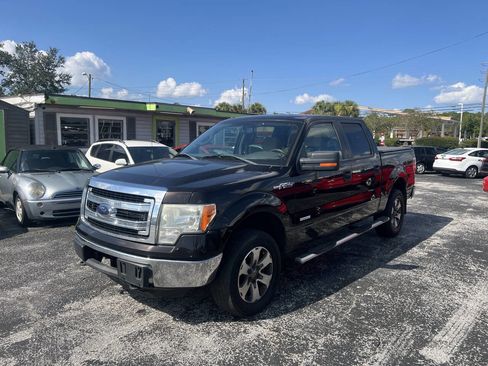 Used 2013 Ford F150 XLT w/ Mid Equipment Group image 8
