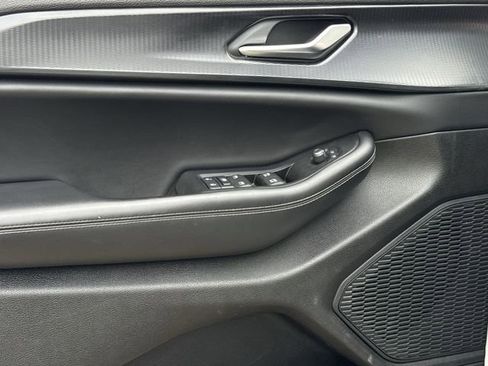 Used 2023 Jeep Grand Cherokee L Laredo image 23