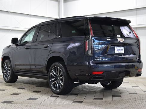 Used 2023 Cadillac Escalade Sport Platinum image 6