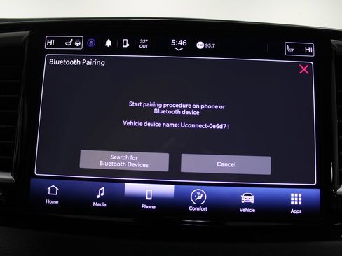 Used 2024 Chrysler Pacifica Touring-L image 44