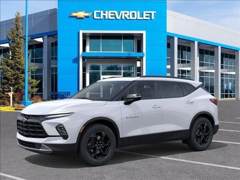 New 2026 Chevrolet Blazer LT image 2