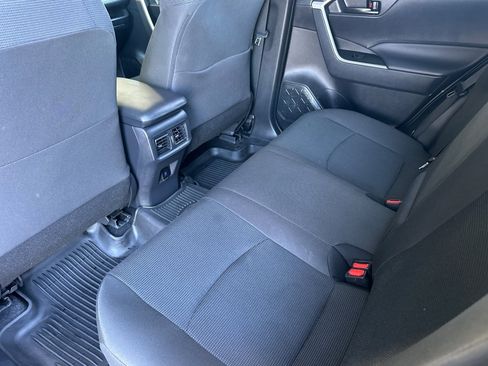 Certified 2025 Toyota RAV4 LE AWD/4WD image 11