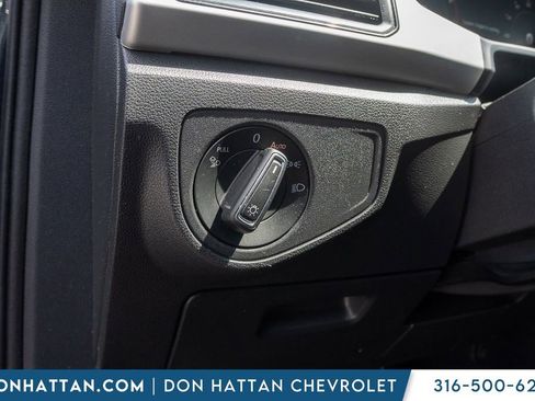 Used 2022 Volkswagen Atlas SE FWD image 16