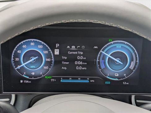 New 2025 Hyundai Elantra SEL image 11