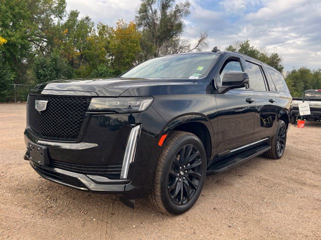 Used 2023 Cadillac Escalade ESV Sport w/ LPO, ONYX Package AWD/4WD image 1