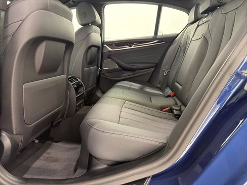 Certified 2023 BMW 530i xDrive w/ M Sport Package image 17