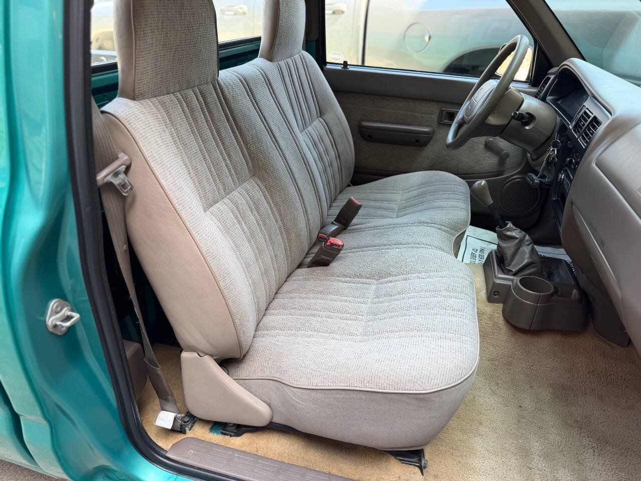 Used 1998 Toyota Tacoma 2WD Regular Cab image 14