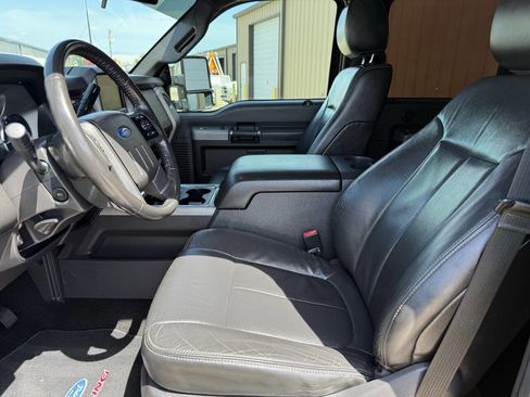 Used 2014 Ford F250 Lariat w/ Chrome Package image 11