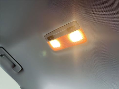 Used 2018 Chevrolet Colorado LT image 29