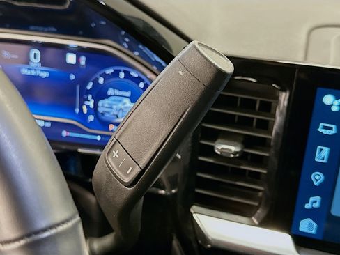 Used 2023 Chevrolet Silverado 1500 LT image 25