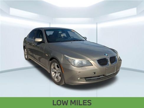 Used 2008 BMW 528i Sedan w/ Premium Pkg RWD image 4