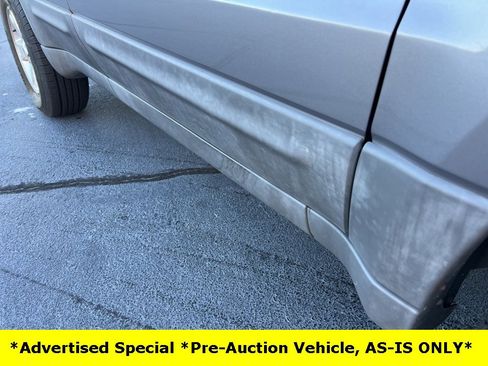 Used 2007 Ford Escape XLT image 4