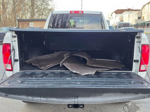 Used 2017 RAM 2500 SLT image 30