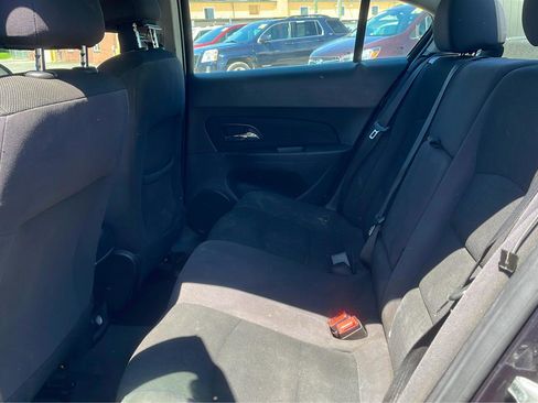 Used 2014 Chevrolet Cruze LT image 9