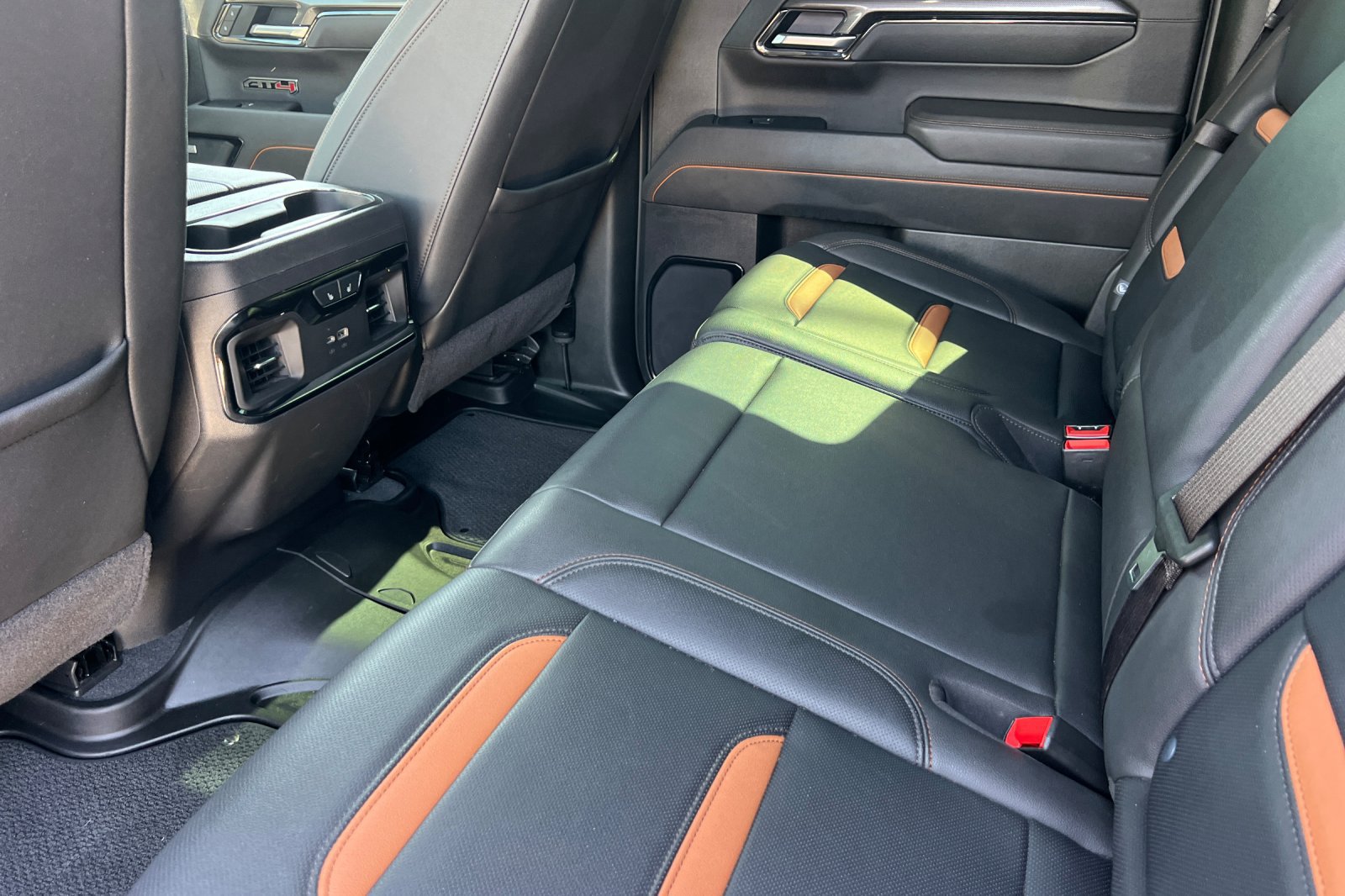 Used 2025 GMC Sierra 1500 AT4 AWD/4WD image 16