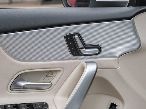 Used 2019 Mercedes-Benz A 220 image 41