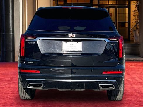 Used 2024 Cadillac XT6 Premium Luxury w/ LPO, Floor Liner Package AWD/4WD image 5