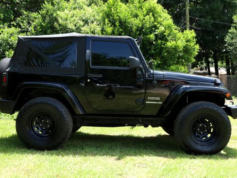 Used 2013 Jeep Wrangler Sport image 5