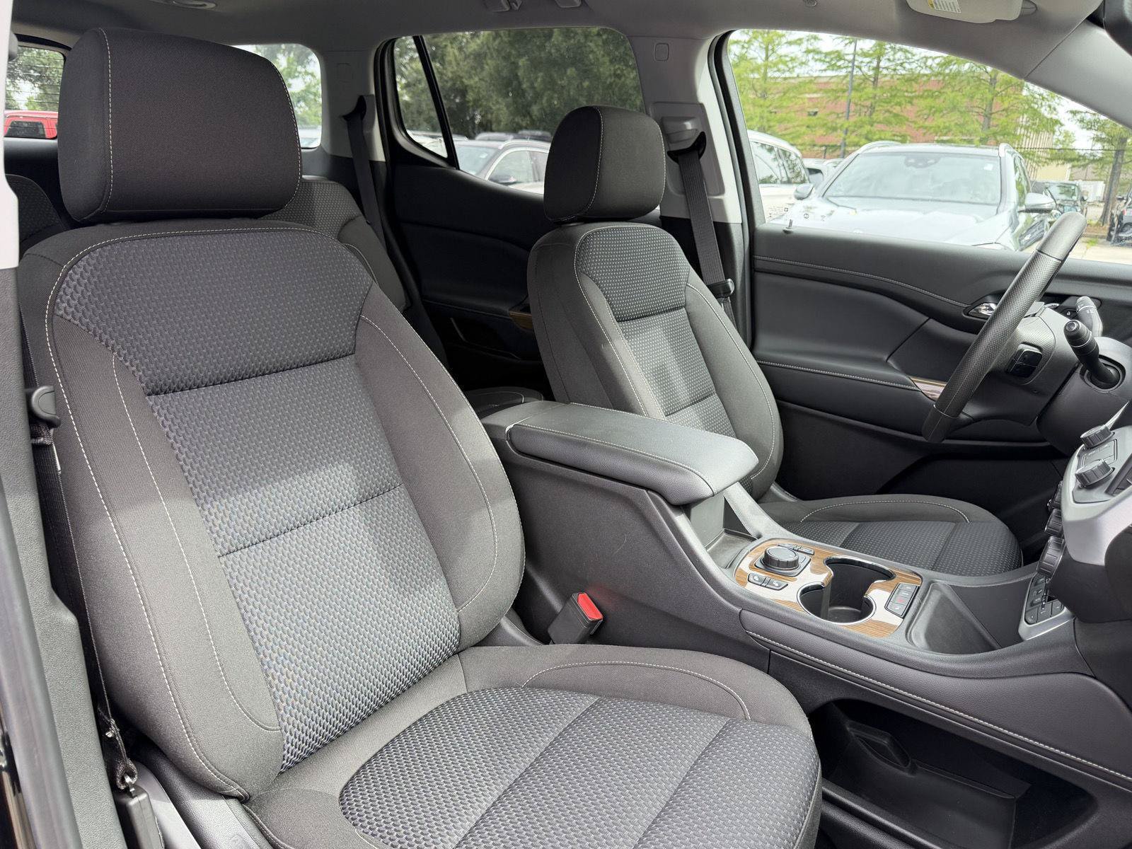 Used 2021 GMC Acadia SLE w/ Driver Convenience Package FWD image 29