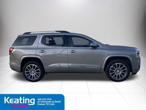 Used 2023 GMC Acadia Denali w/ Denali Technology Package FWD image 4