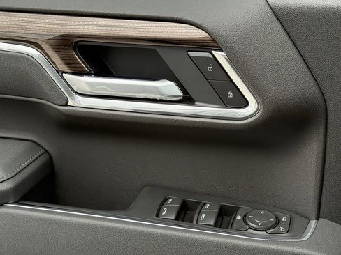 New 2026 Chevrolet Silverado 1500 LT Trail Boss w/ Safety Package AWD/4WD image 18