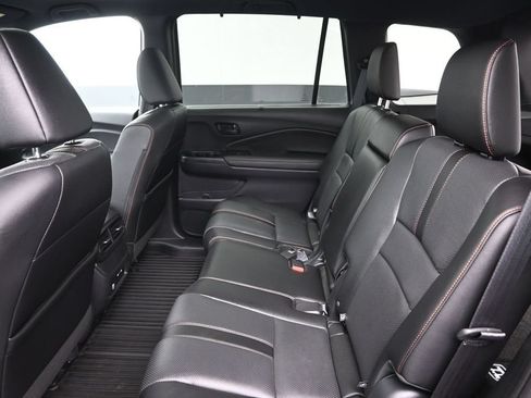 Certified 2024 Honda Passport TrailSport image 27