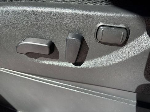 Used 2026 Nissan Frontier PRO-4X AWD/4WD image 18
