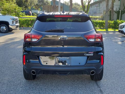 Used 2023 Chevrolet TrailBlazer RS w/ Sun and Liftgate Package FWD image 7
