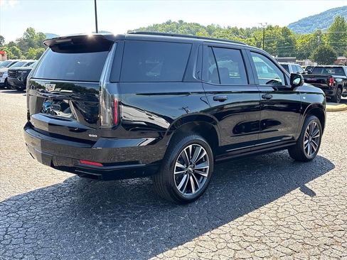Used 2026 Cadillac Escalade Sport AWD/4WD image 8