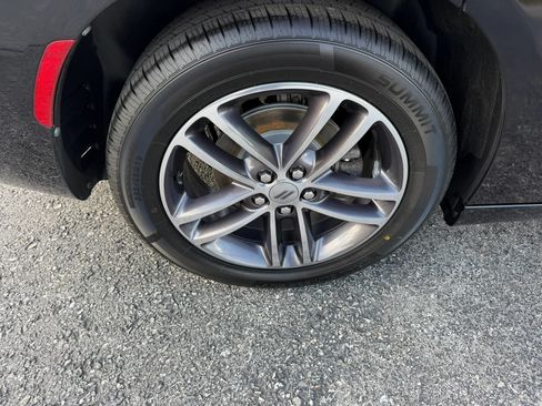 Used 2019 Dodge Charger SXT AWD/4WD image 43