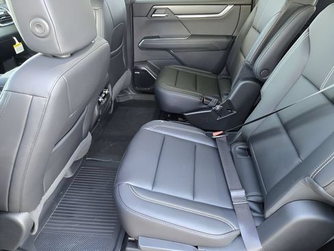 New 2026 GMC Acadia Elevation w/ Elevation Premium Package FWD image 19
