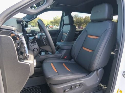 New 2026 GMC Sierra 1500 AT4 w/ AT4 Premium Package AWD/4WD image 14