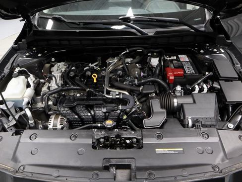 Used 2023 Nissan Altima 2.5 SV AWD/4WD image 16