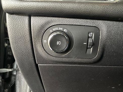 Used 2017 Chevrolet Cruze Premier image 21