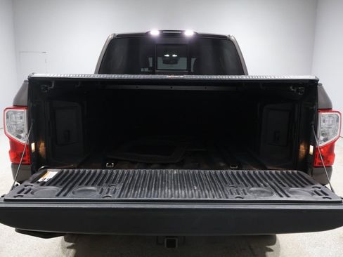 Used 2018 Nissan Titan Platinum Reserve w/ Platinum Utility Package image 5