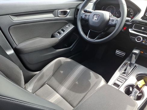 Used 2022 Honda Civic Sport image 16