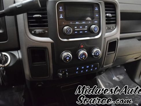 Used 2018 RAM 3500 Tradesman w/ Chrome Appearance Group AWD/4WD image 18