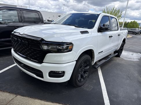 Used 2025 RAM 1500 Big Horn AWD/4WD image 2
