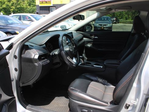 Used 2020 Nissan Altima 2.5 SR FWD image 22