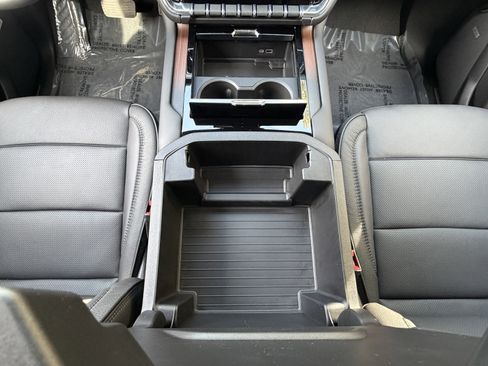 New 2026 GMC Yukon Denali w/ Sun & Power Step Package image 26