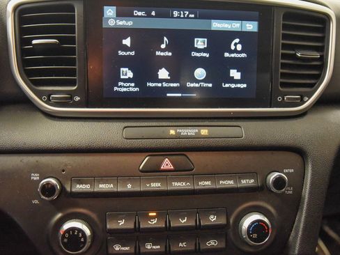 Used 2021 Kia Sportage LX image 7