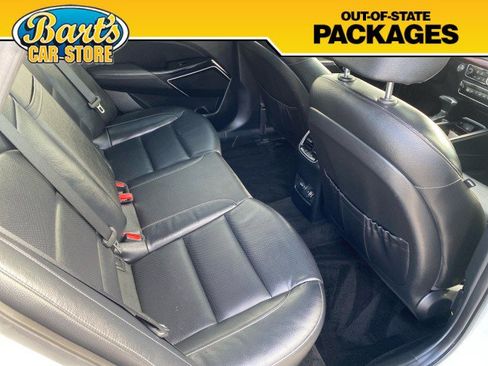 Used 2019 Kia Cadenza Technology image 11