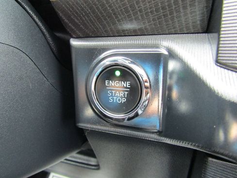 Used 2022 Ford F150 Platinum w/ Equipment Group 701A High AWD/4WD image 32