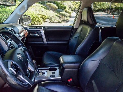 Used 2015 Toyota 4Runner Limited image 22