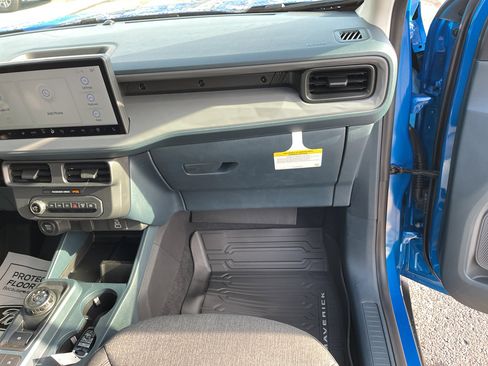 New 2025 Ford Maverick XLT w/ XLT Luxury Package image 30