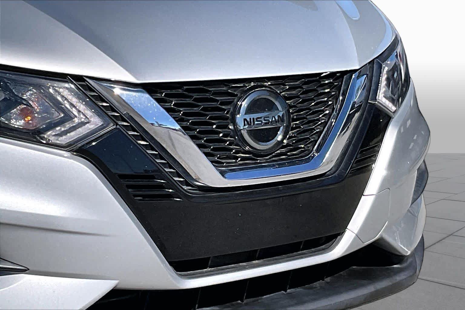 Used 2021 Nissan Rogue Sport SV FWD image 26