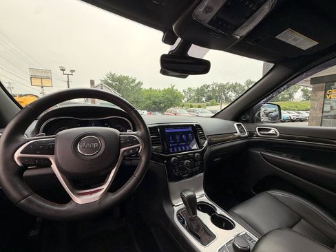 Used 2019 Jeep Grand Cherokee Trailhawk w/ Trailhawk Luxury Group AWD/4WD image 17