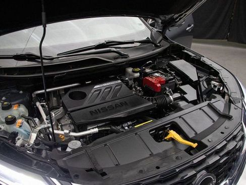 Used 2023 Nissan Rogue SL w/ SL Premium Package image 31