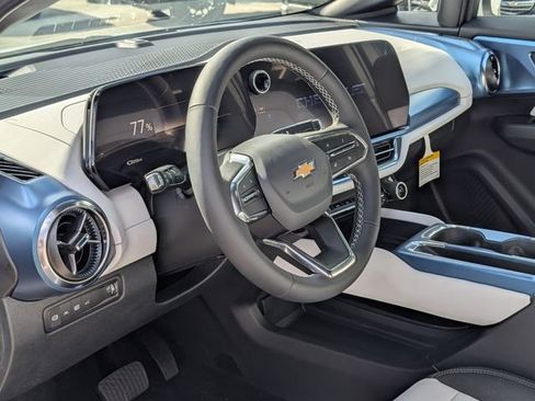 New 2026 Chevrolet Equinox EV LT FWD image 7