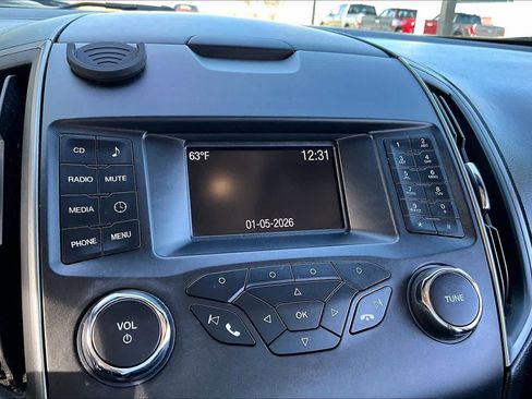 Used 2015 Ford Edge SE image 29